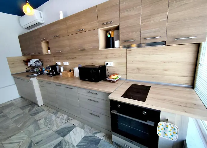 Hostel спортна база ветрен